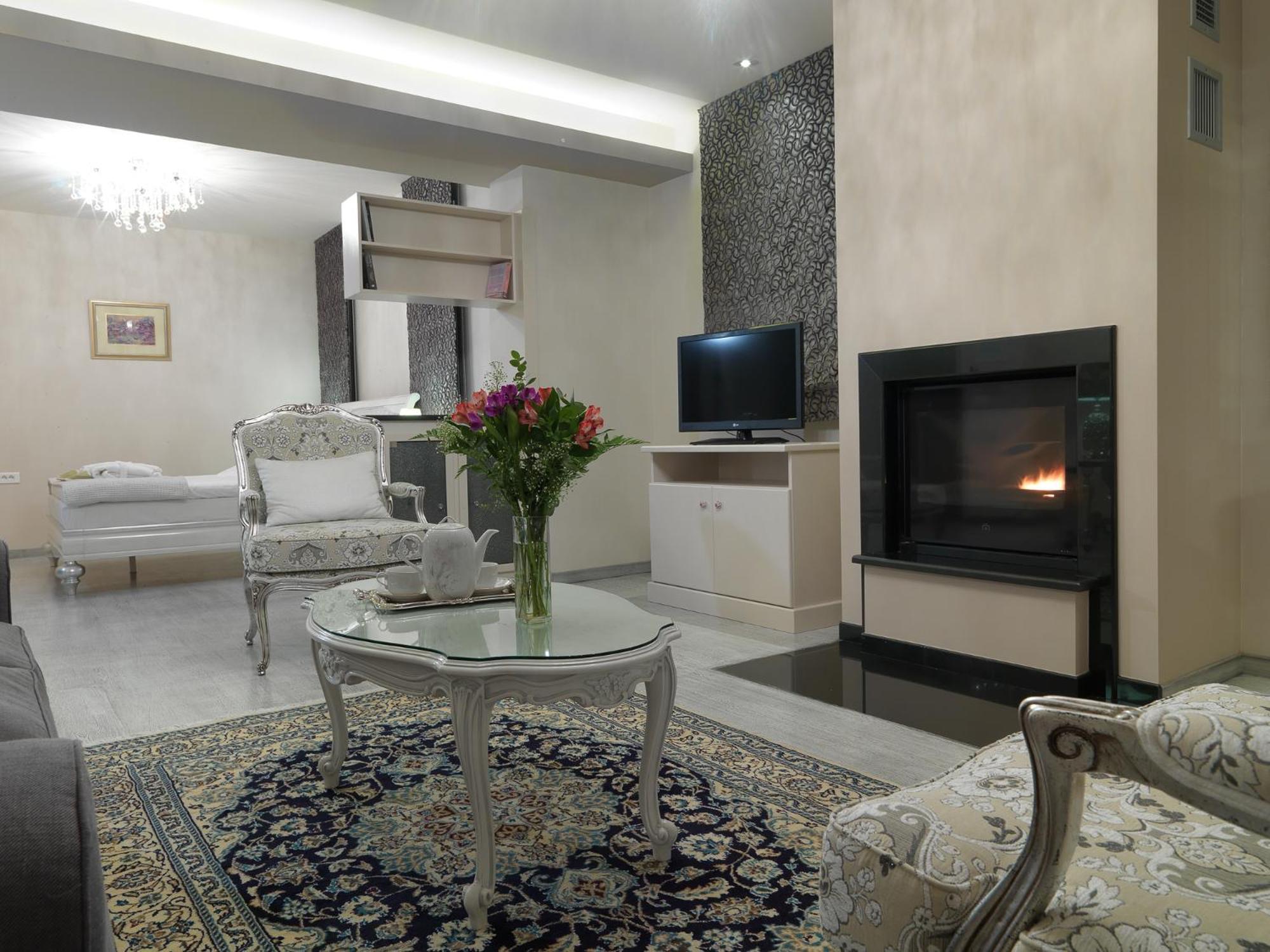 Hondos Classic Hotel & Spa Nestani Room photo